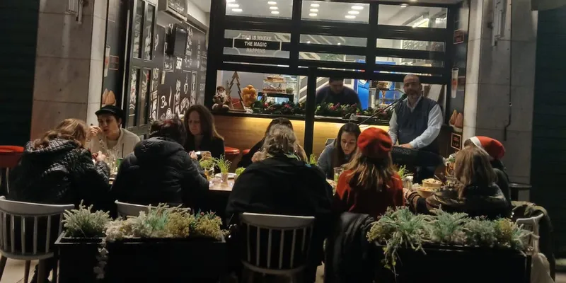 Amazon Cafe